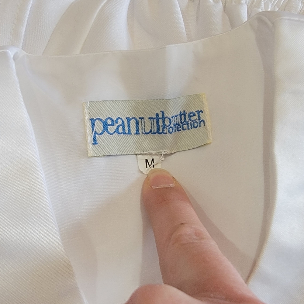 Peanut Butter Collection white suit - Picture 3 of 16